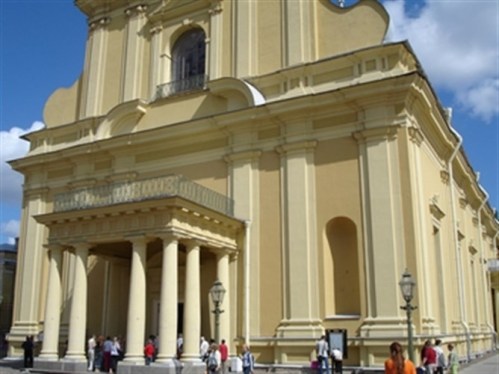 pet-peter-and-paul-cathedral